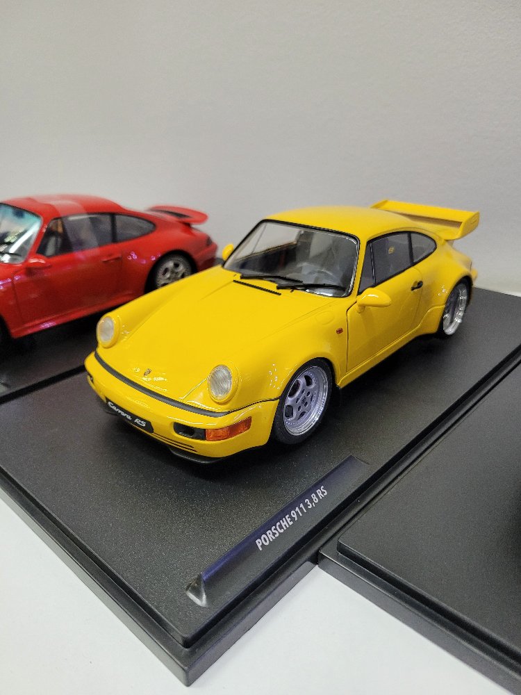 Porche 911 (Sarı) 1.18 Ölçek