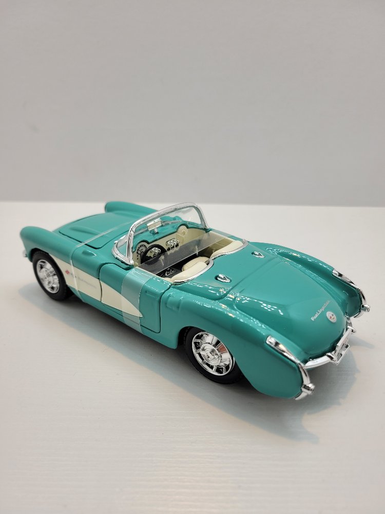 1:24 Ölçek | 1957 Chevrolet Corvette – Maisto 