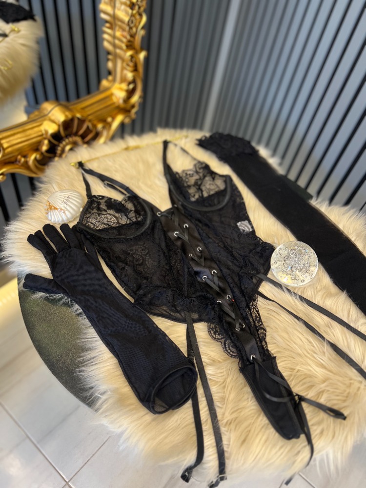İthal Siyah Bodysuit Jartiyer Set