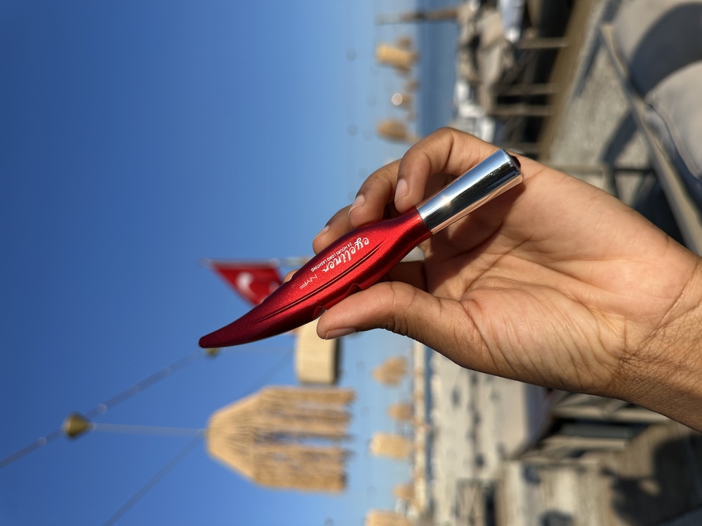 Marker eyeliner