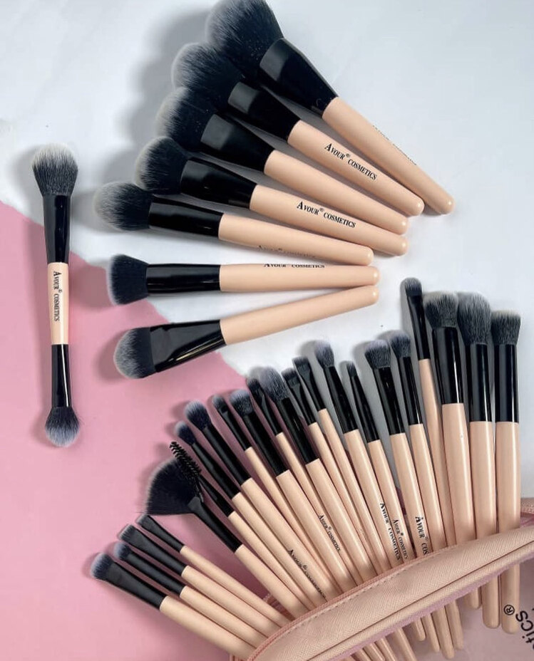 Avour Pro-Brush Set (30 pieces)