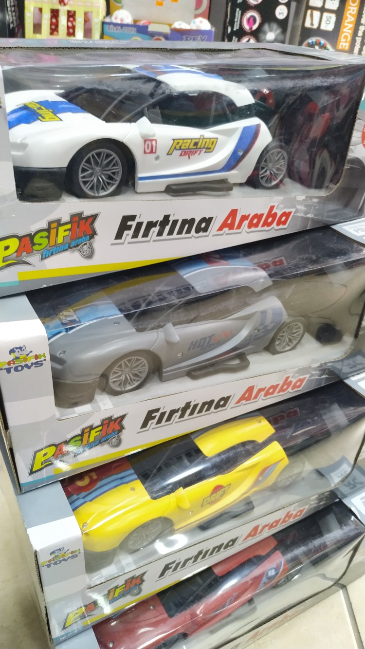 ŞARJLI FULL FONKSIYON FIRTINA KUMANDALI ARABA