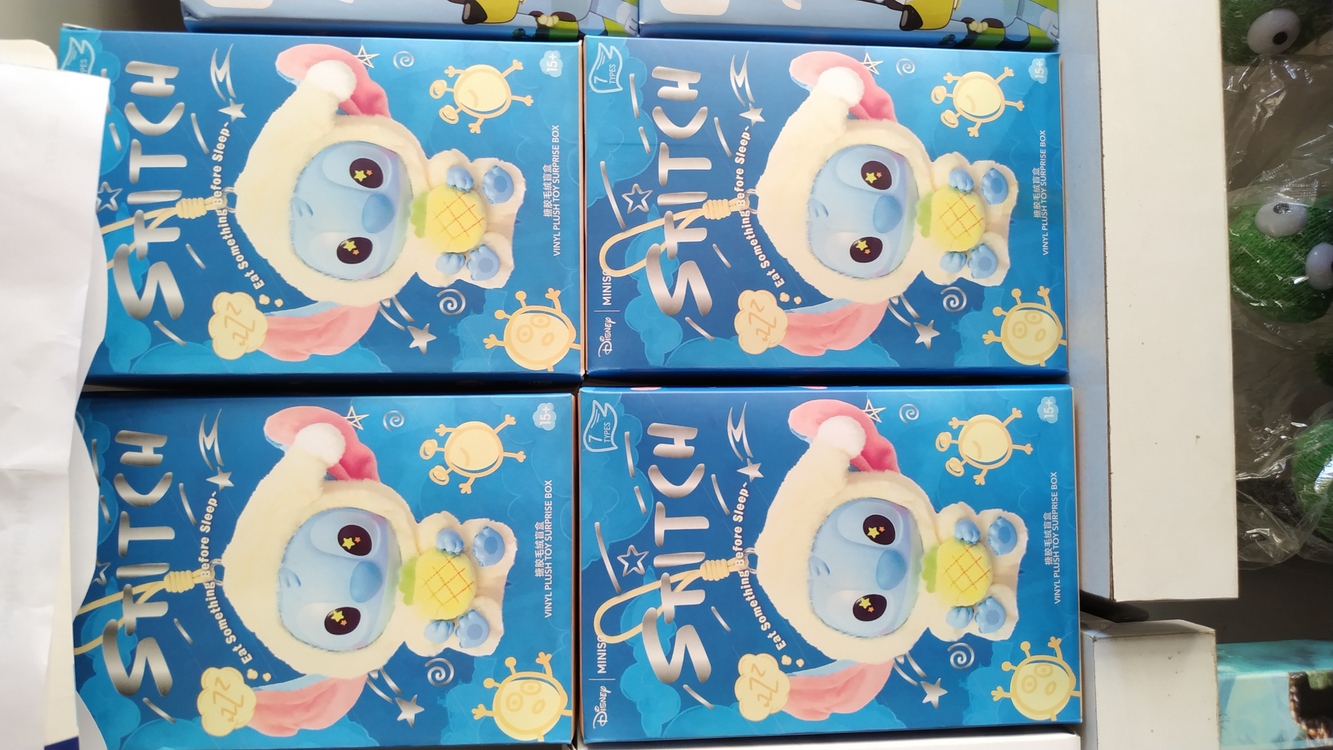 STITCH KUTULU SÜPRİZ PELUŞLAR