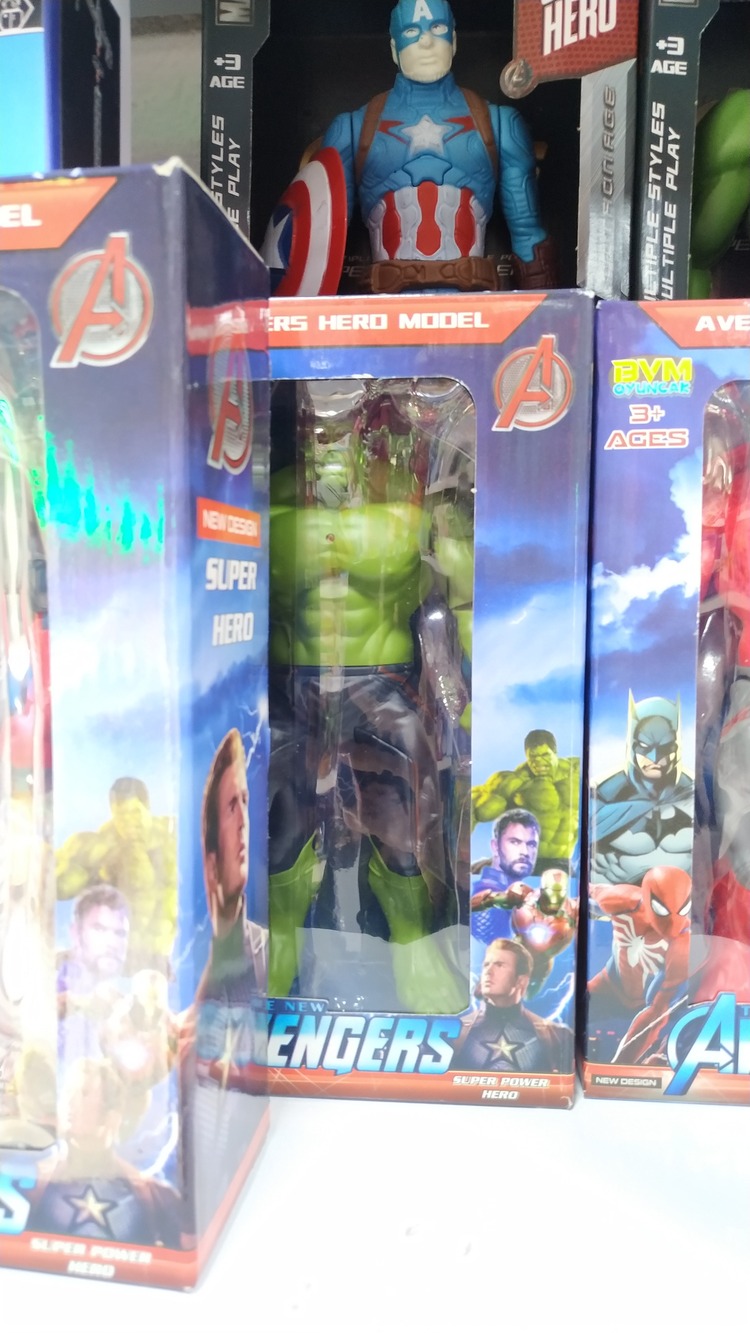 TEKLİ KUTULU KAHRAMAN SPIDERMAN HULK BATMAN