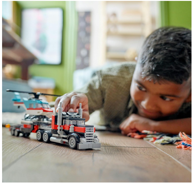 LEGO Creator 3’ü 1 Arada Helikopterli Açık Kasa Kamyon 31146