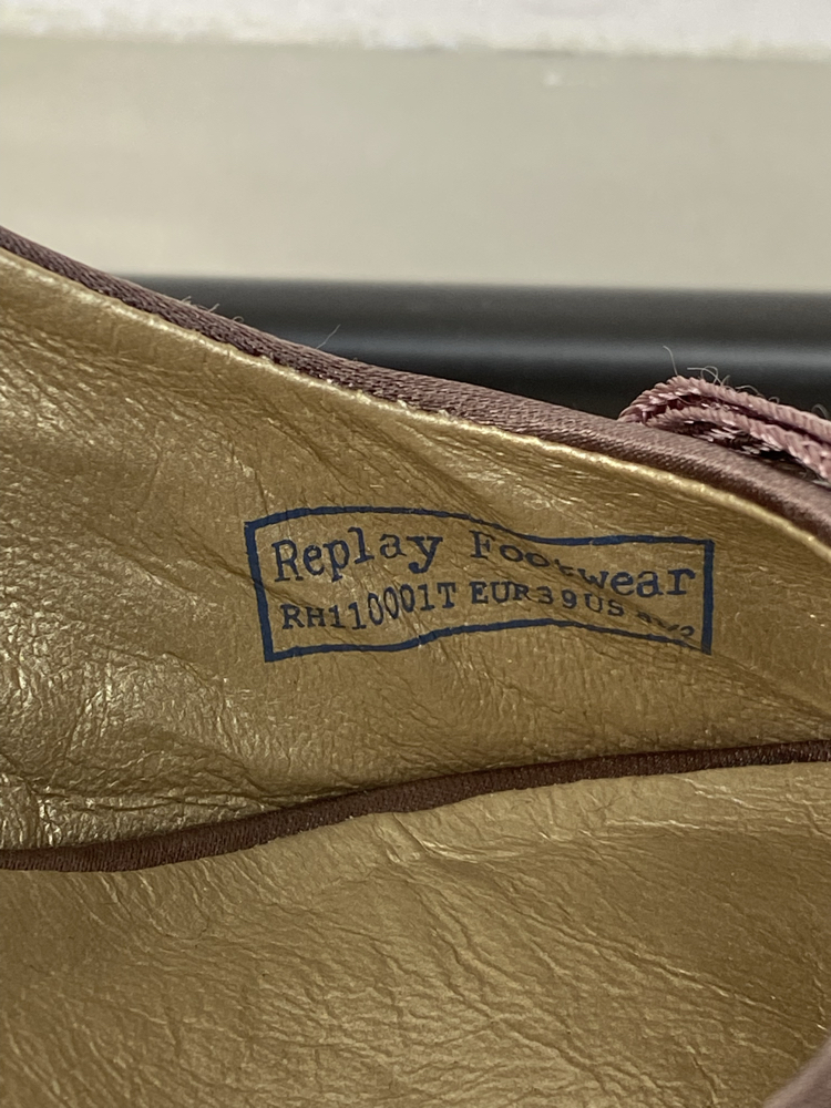 replay 2000s heels