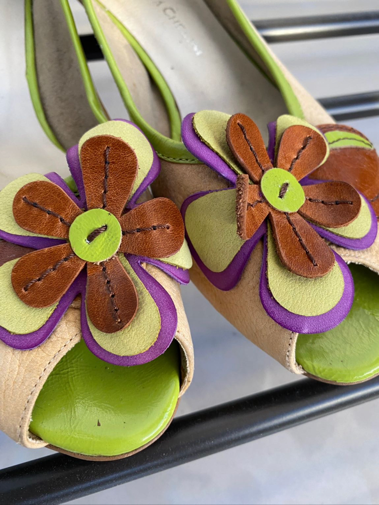 laura chelini suede kitten heels