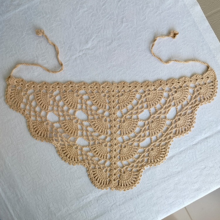 Kanatlı Bej Örme Bandana