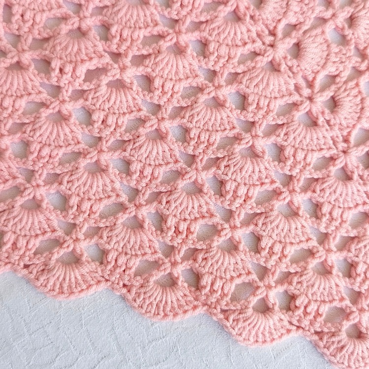 Pembe Yelpaze Örme Bandana
