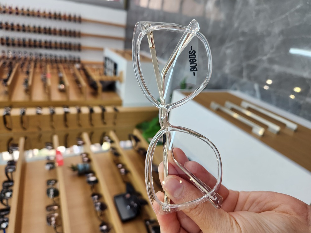 Bugos Optik Çerçeve