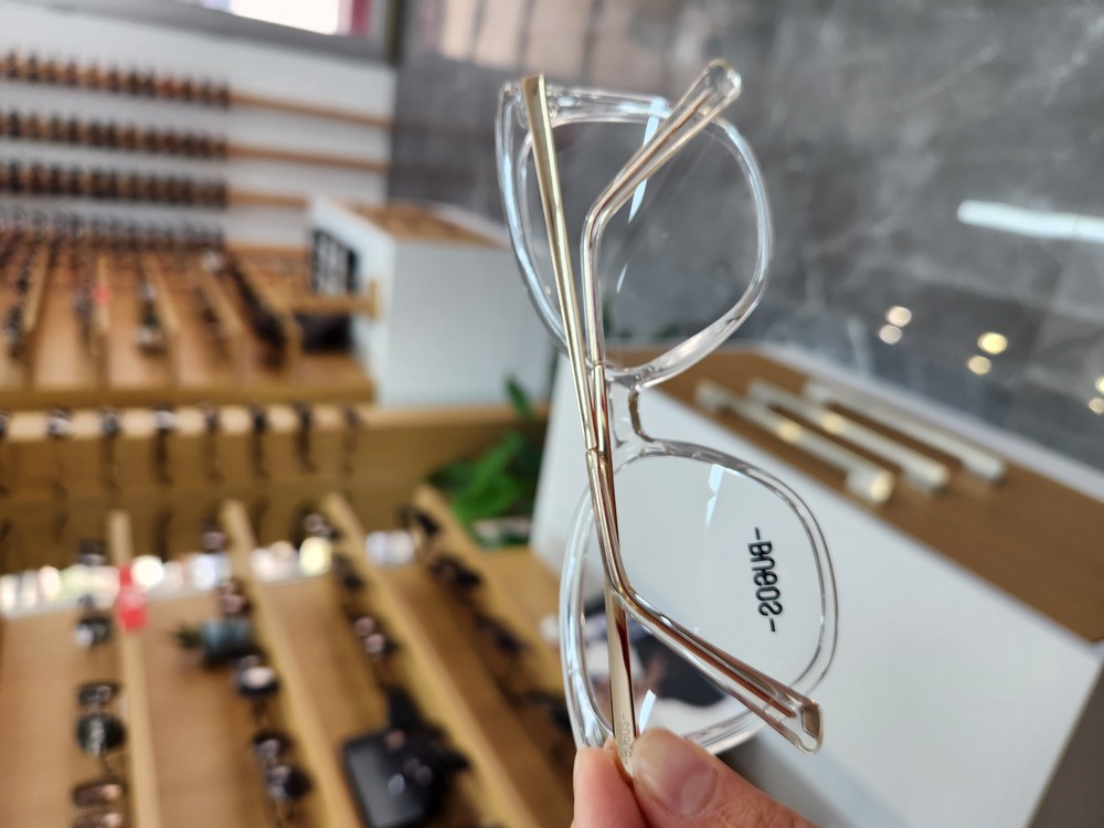 Bugos Optik Çerçeve