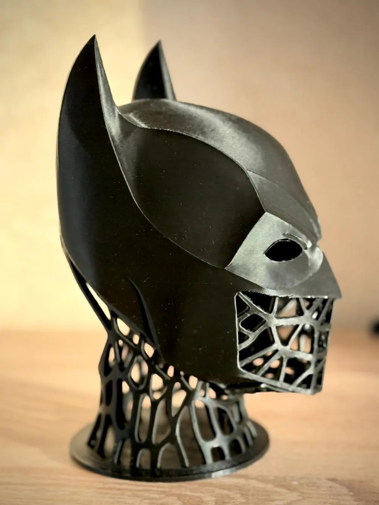 Batman Tasarımlı Masaüstü Kulaklık Standı