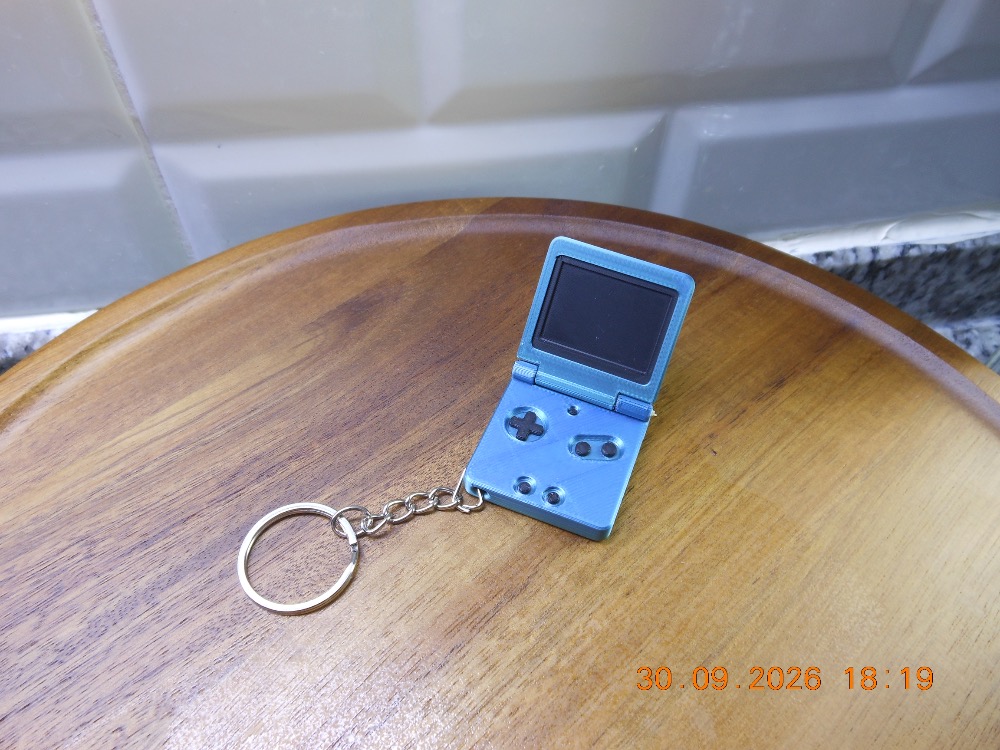 Minik GameBoy Advance SP Anahtarlık 