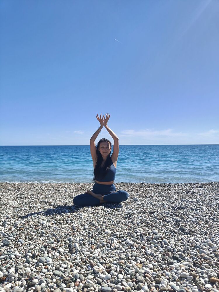 Hatha Yoga Grup Dersi