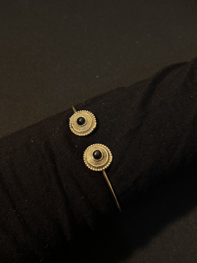 Gold Vintage