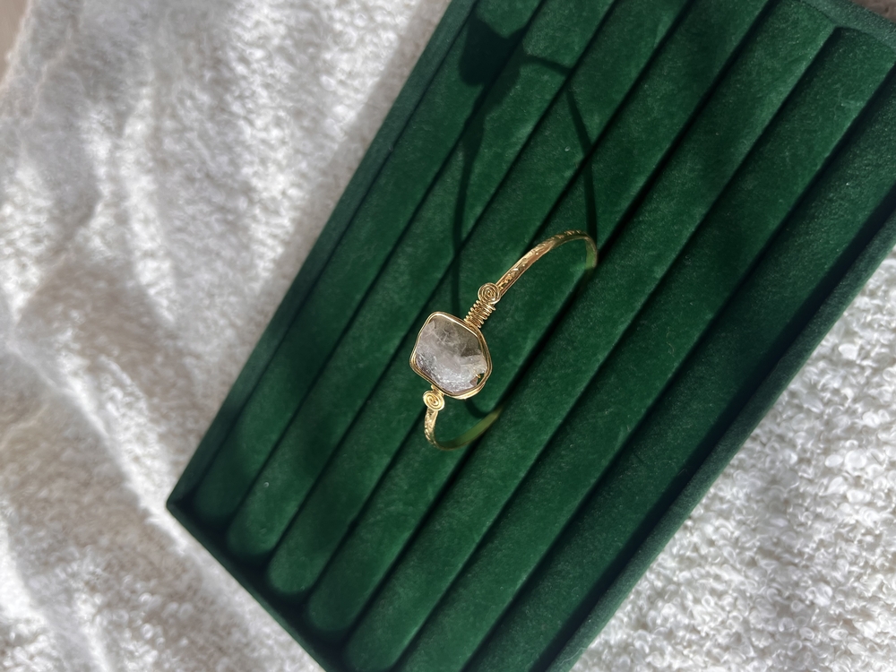 Gold Vintage