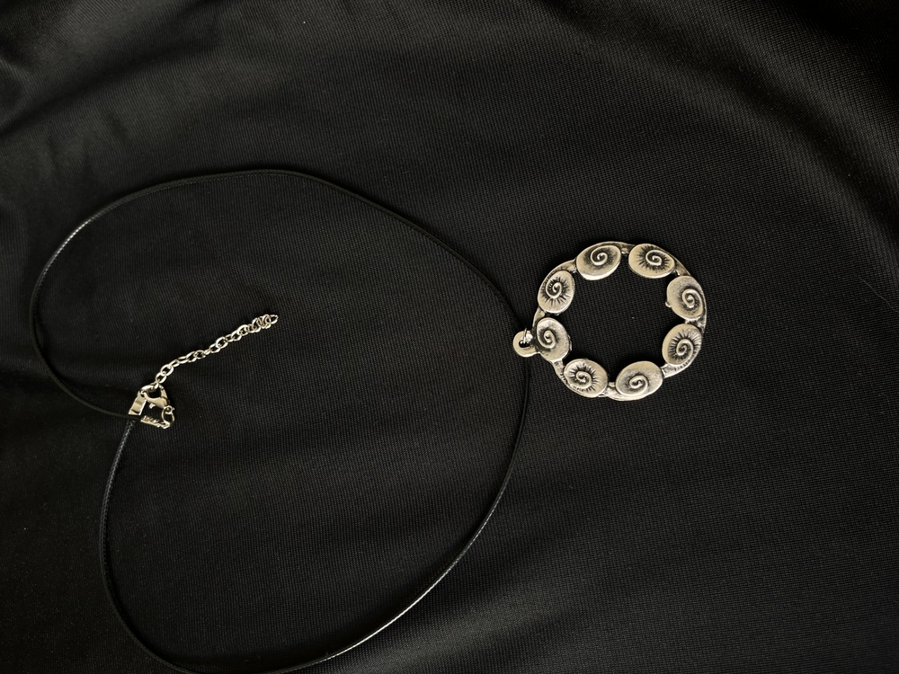 Spiral Neck