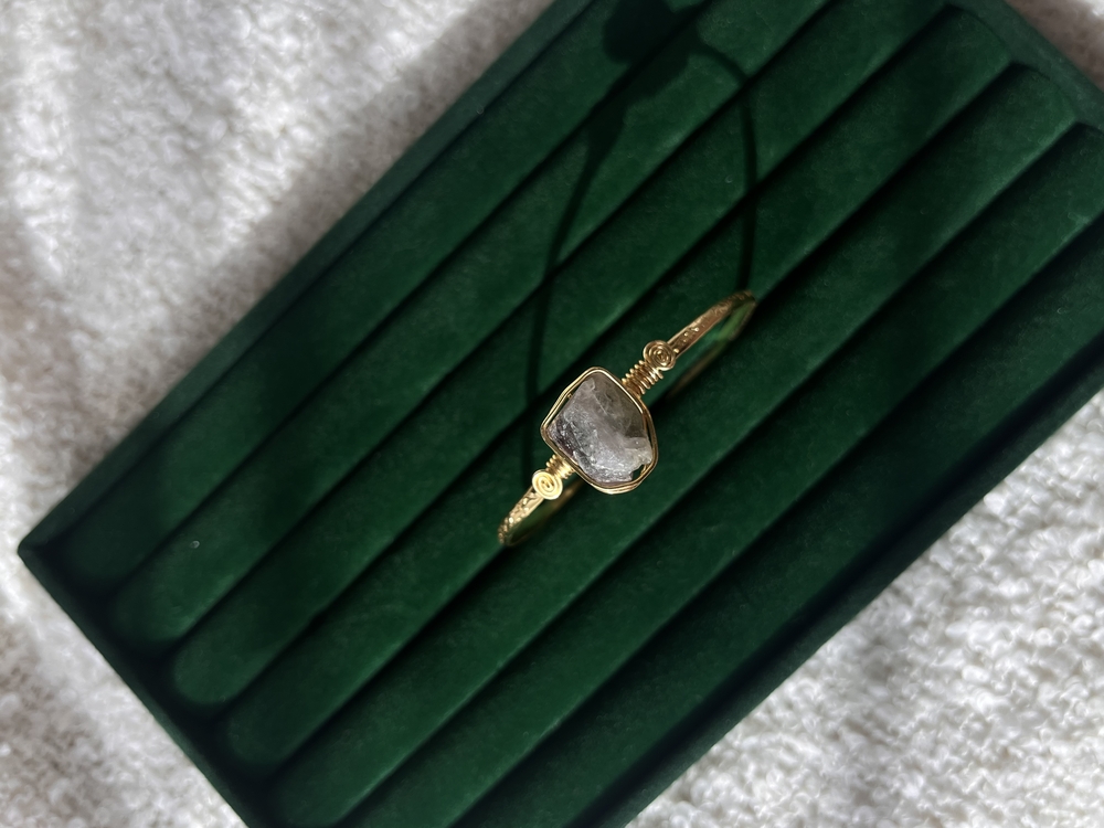 Gold Vintage
