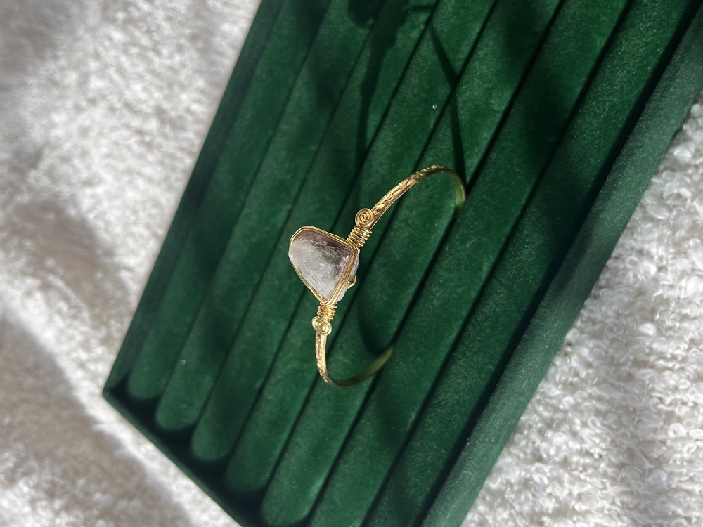 Gold Vintage