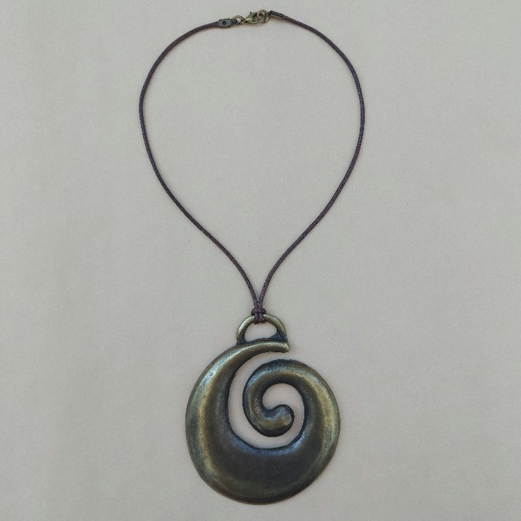 Antik Büyük Spiral Kolye