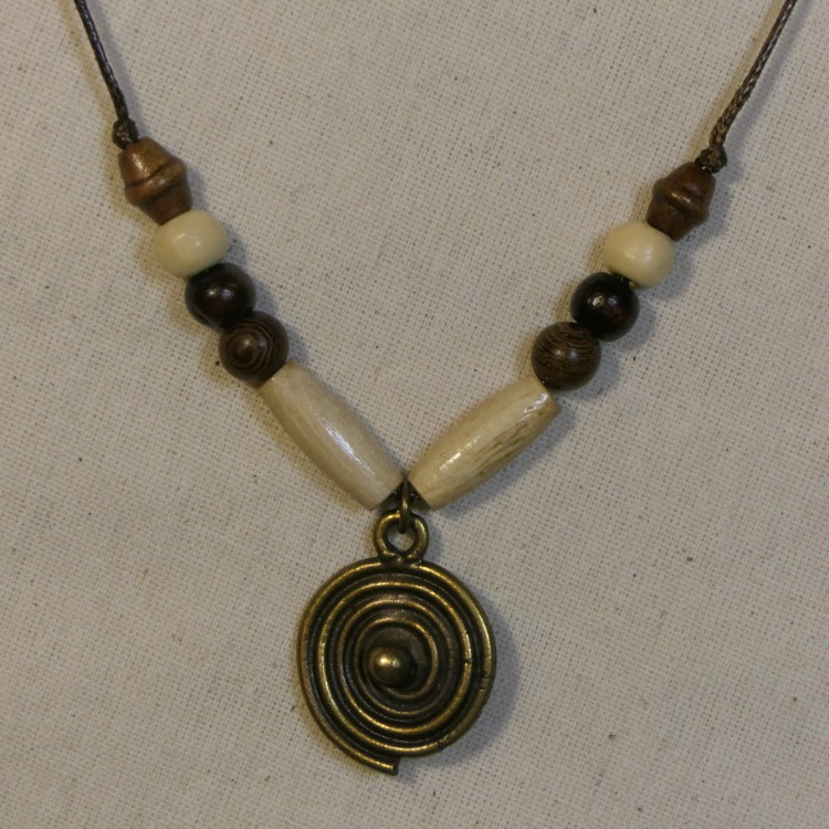 Antik Spiral Boncuklu İp Kolye