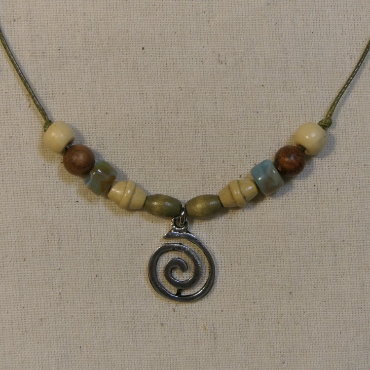 Spiral Boncuklu İp Kolye