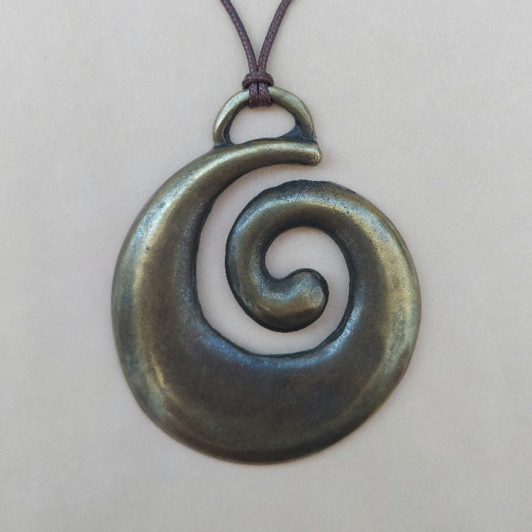 Antik Büyük Spiral Kolye