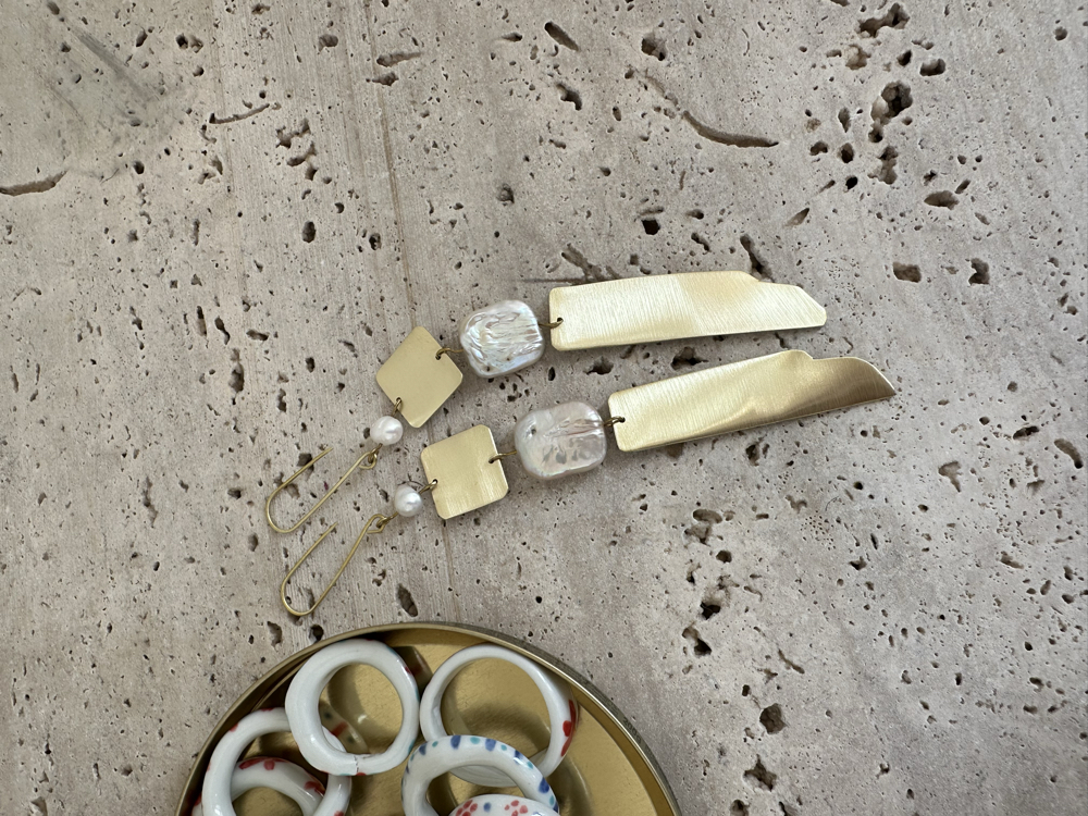 Pirinç küpe