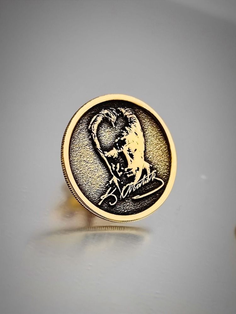 Atatürk İmzalı Yaka Rozeti