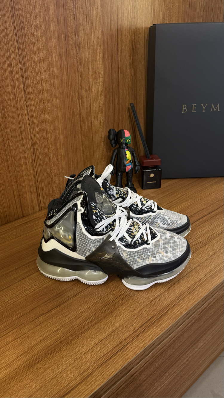 Nike Kyrie 7 Gri Sarı