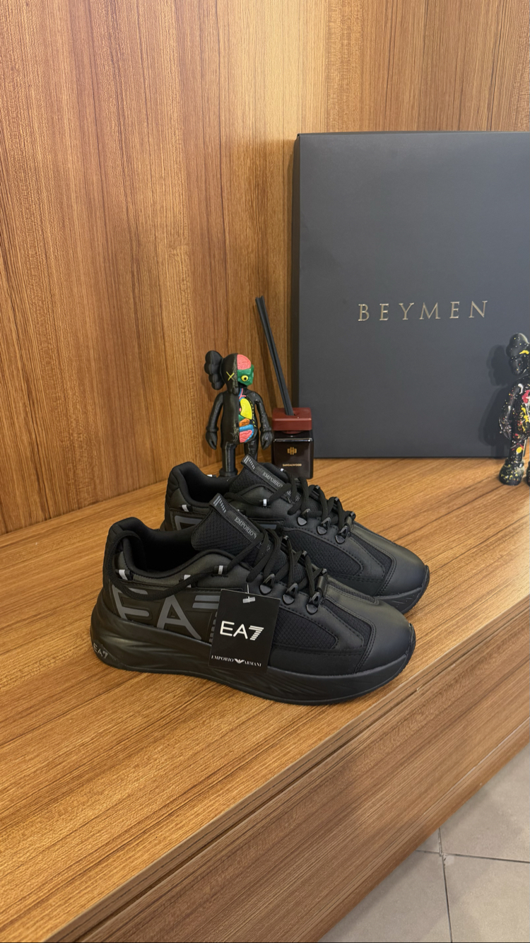 EA7 Premium Siyaha Siyah Detay Sneaker 