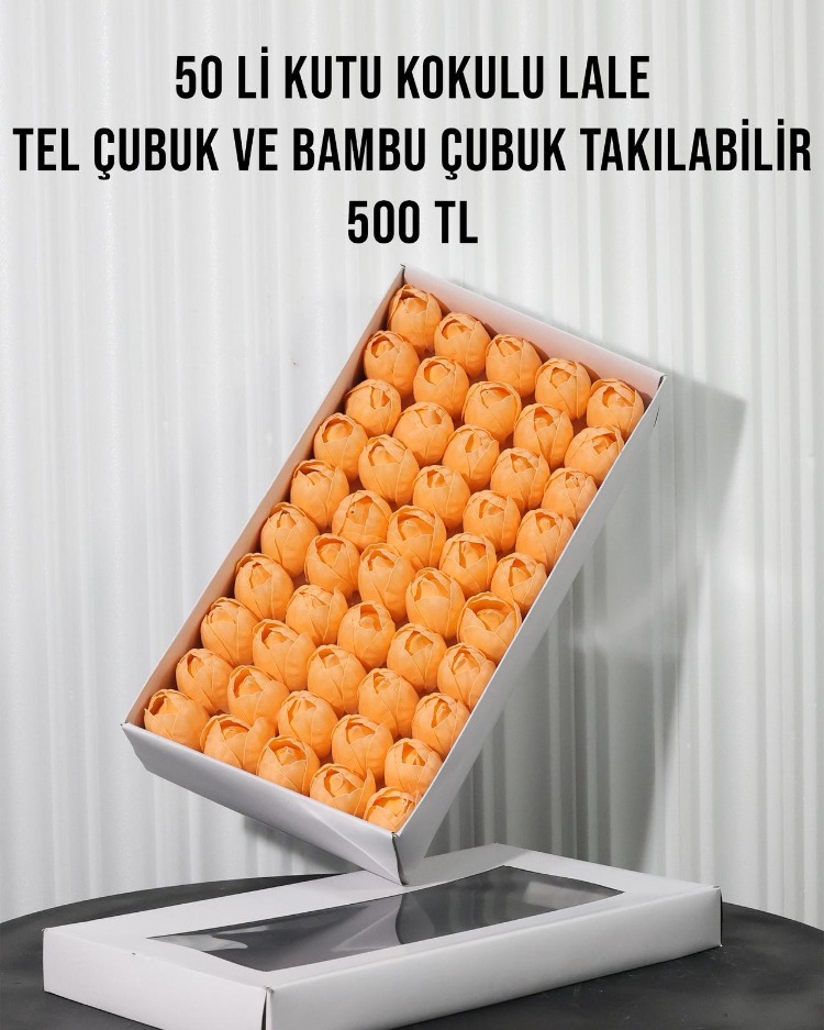 ISLAK DOKULU KOKULU YAPAY LALELER