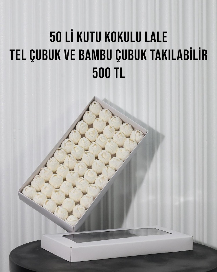 ISLAK DOKULU KOKULU YAPAY LALELER