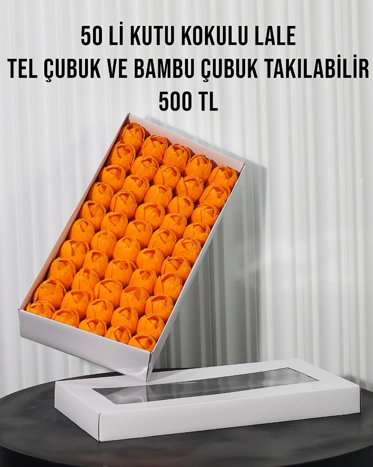 ISLAK DOKULU KOKULU YAPAY LALELER