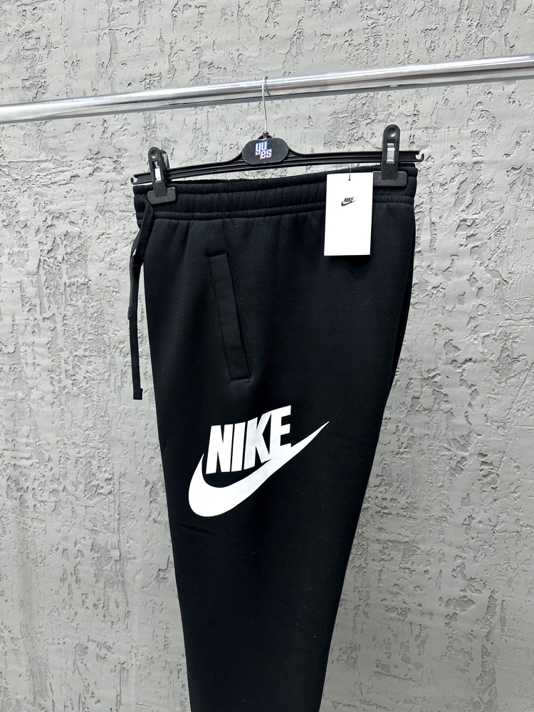 Nike Club Fleece Futura Graphic Eşofman Altı [FD2995-010]