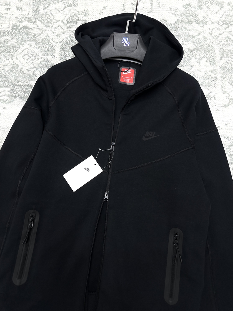 Premium Nike Tech Fleece Windrunner Full-Zip Hoodie