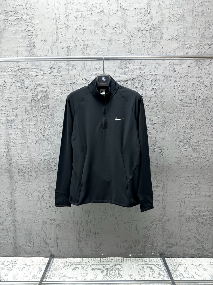 Nike Dri-FIT Half-Zip Sweatshirt