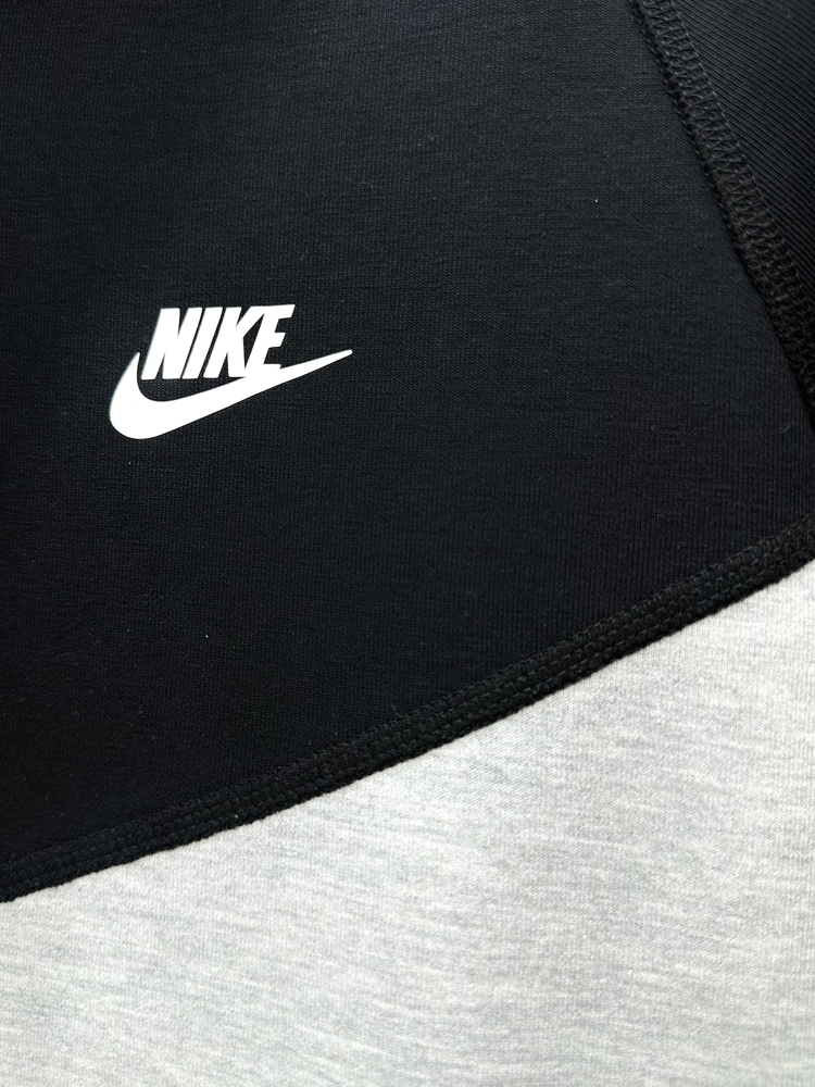 Premium Nike Tech Fleece Windrunner Full-Zip Hoodie