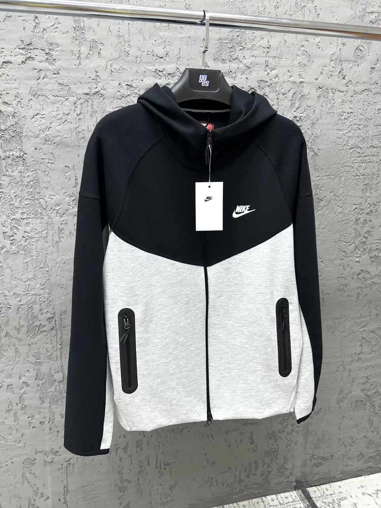 Premium Nike Tech Fleece Windrunner Full-Zip Hoodie