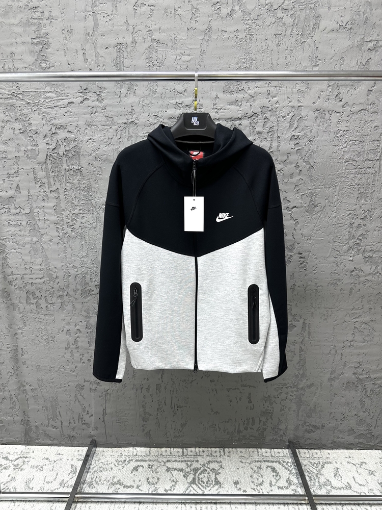 Premium Nike Tech Fleece Windrunner Full-Zip Hoodie