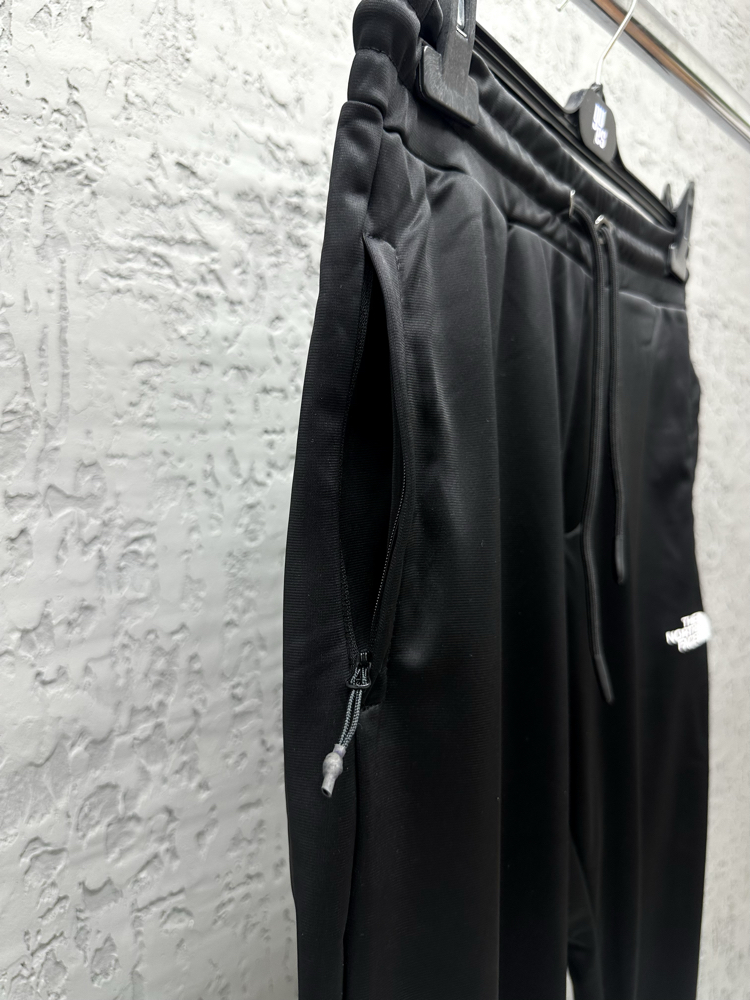 The North Face Reaxion Fleece Jogger