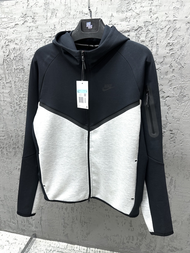 Premium Nike Tech Fleece Full-Zip Windrunner Hoodie [HV0949-011]