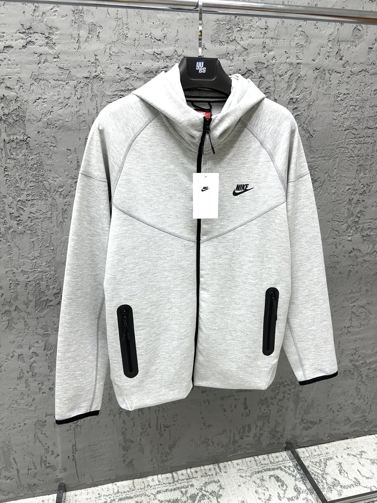 Premium Nike Tech Fleece Windrunner Full-Zip Hoodie