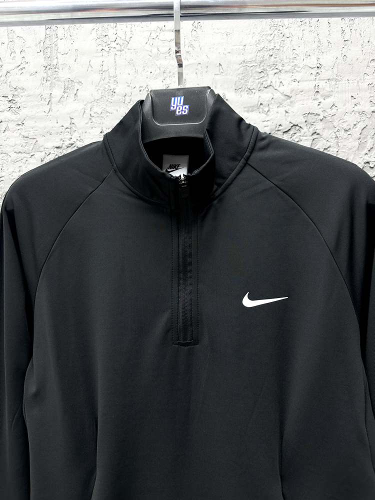 Nike Dri-FIT Half-Zip Sweatshirt