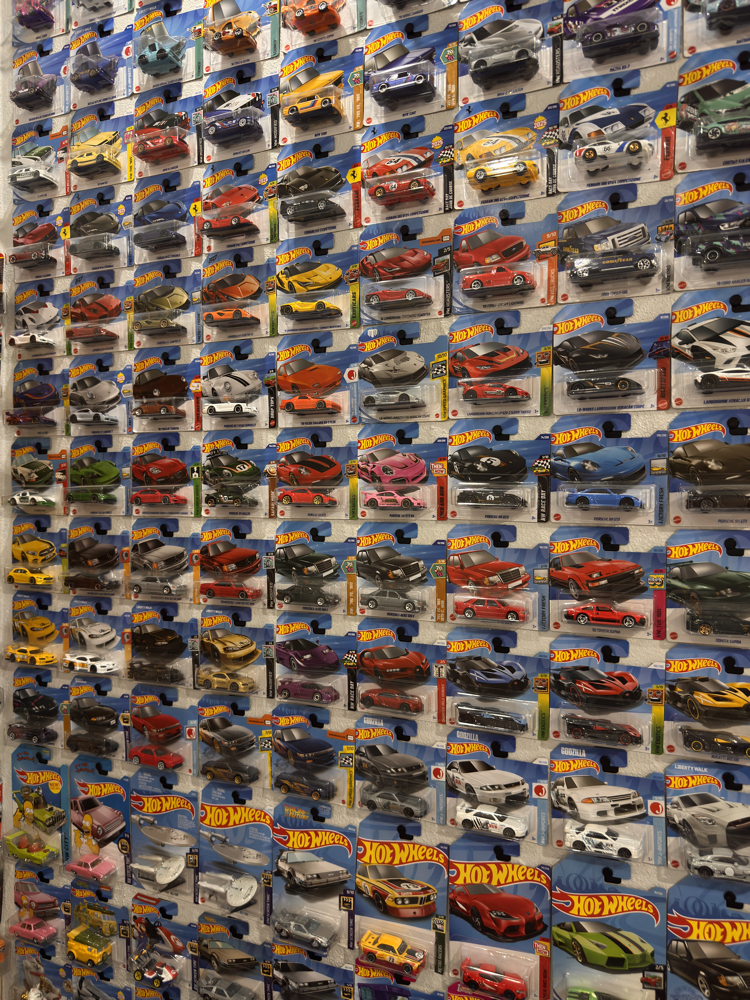 Hot Wheels Duvar Asma Aparatı - Kapalı Kutu Araba Sergileme Askısı (25 Adet)