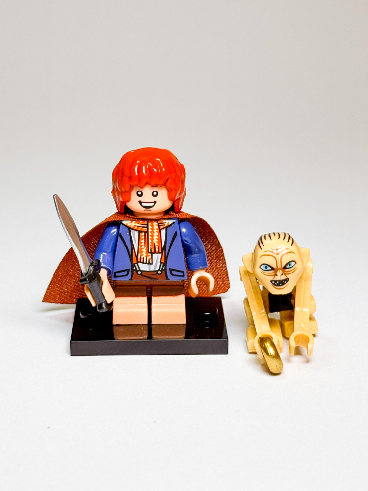 Pippin & Gollum - Lord of The Rings
