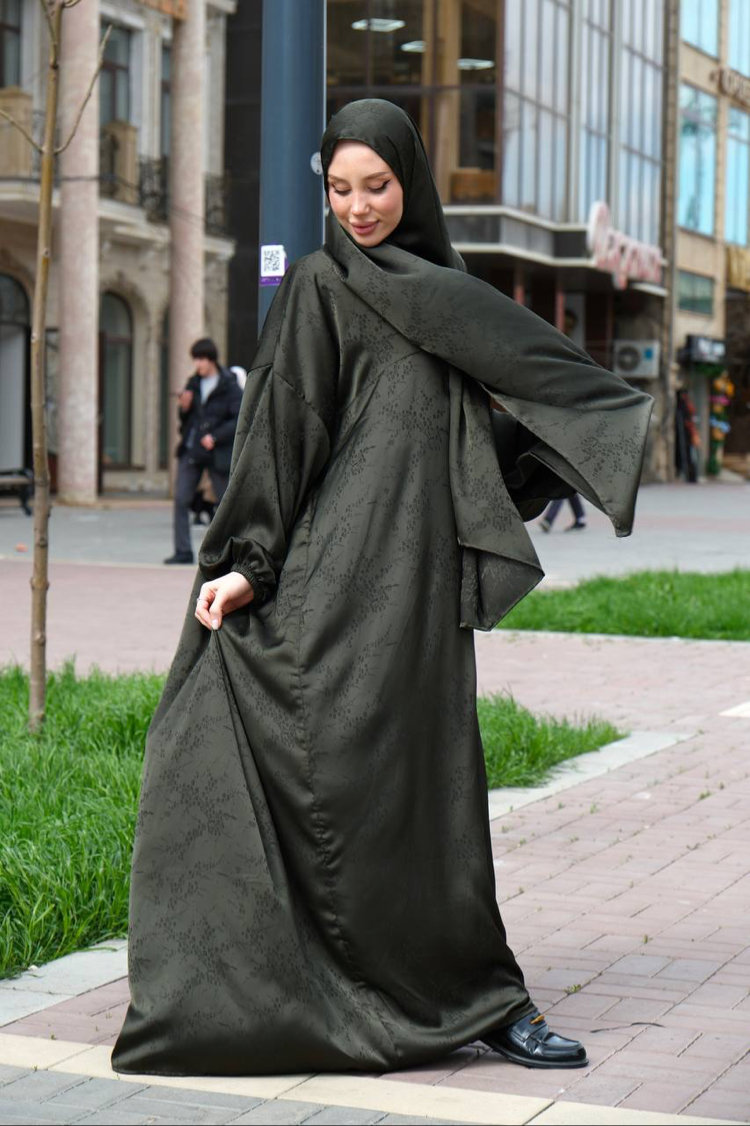 Sakura İpek Takım