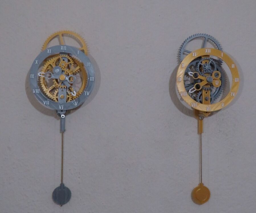 Kurmalı Duvar Saati