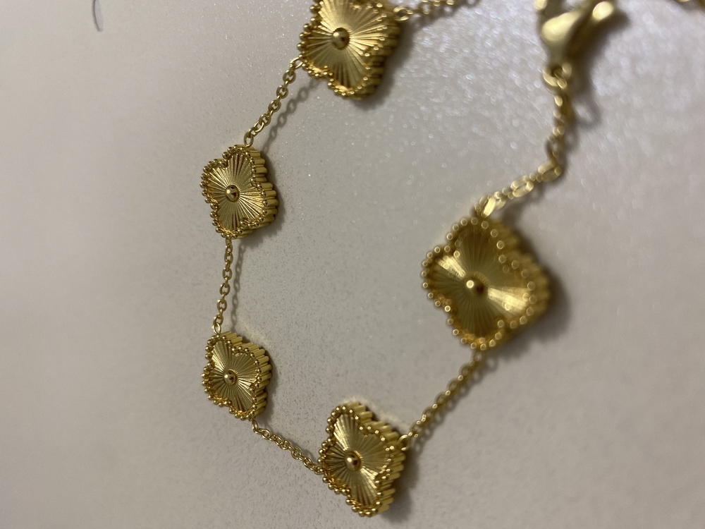 Gold  Van Cleef