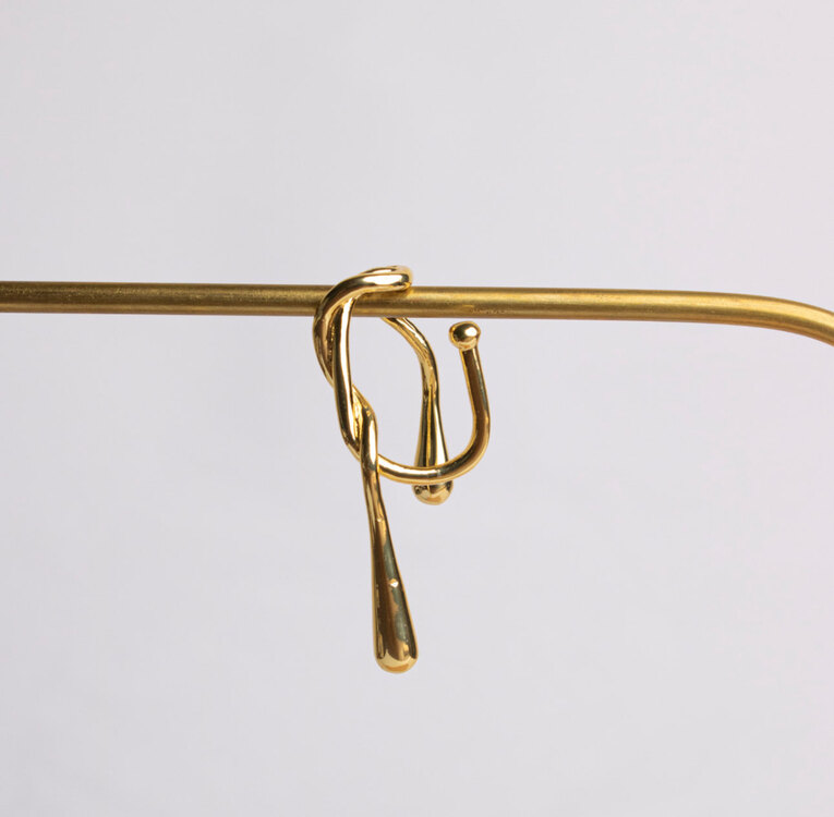 Akış Earcuff
